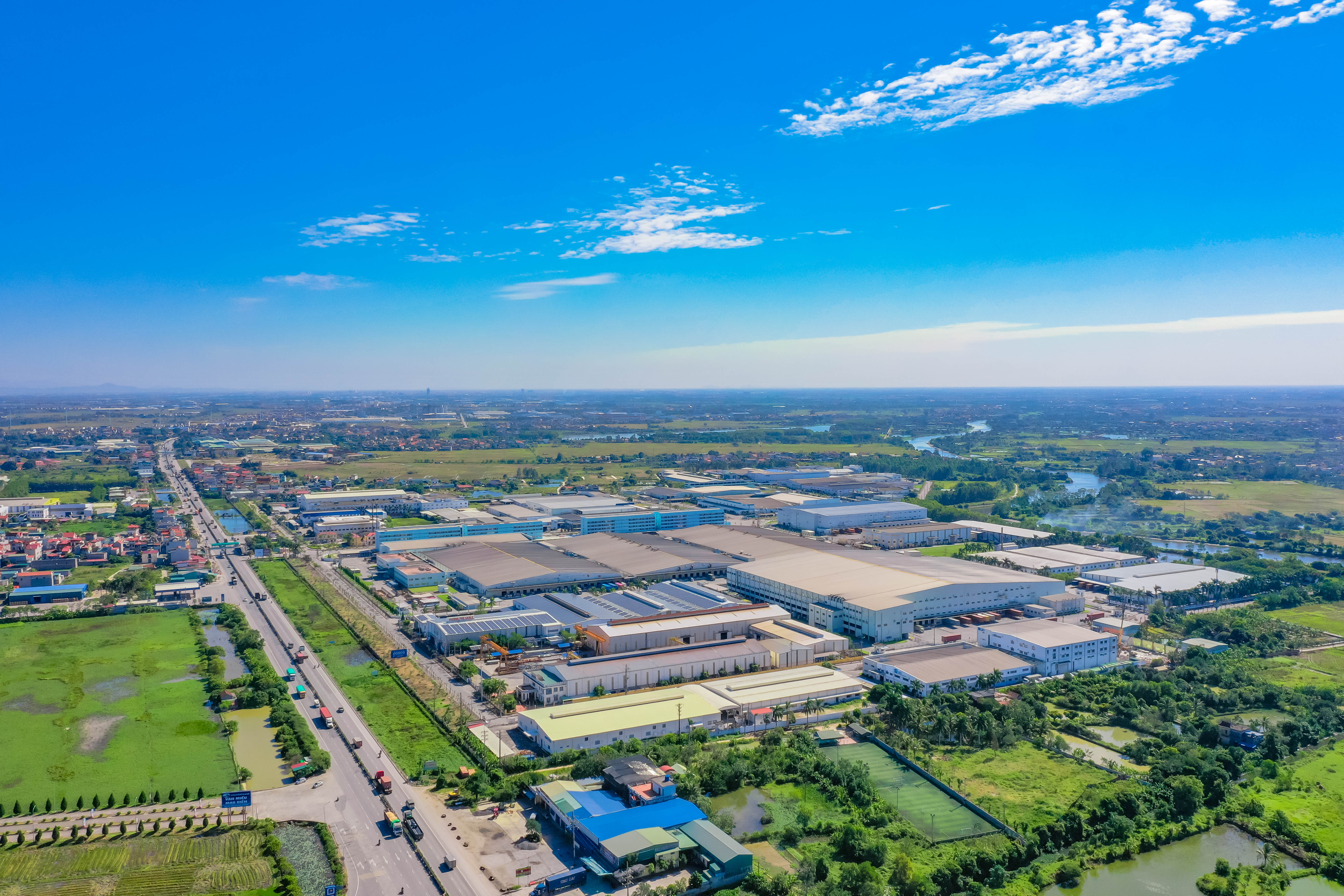 Hạ tầng và chuỗi cung ứng: Lực hút FDI miền Bắc - Ảnh 2