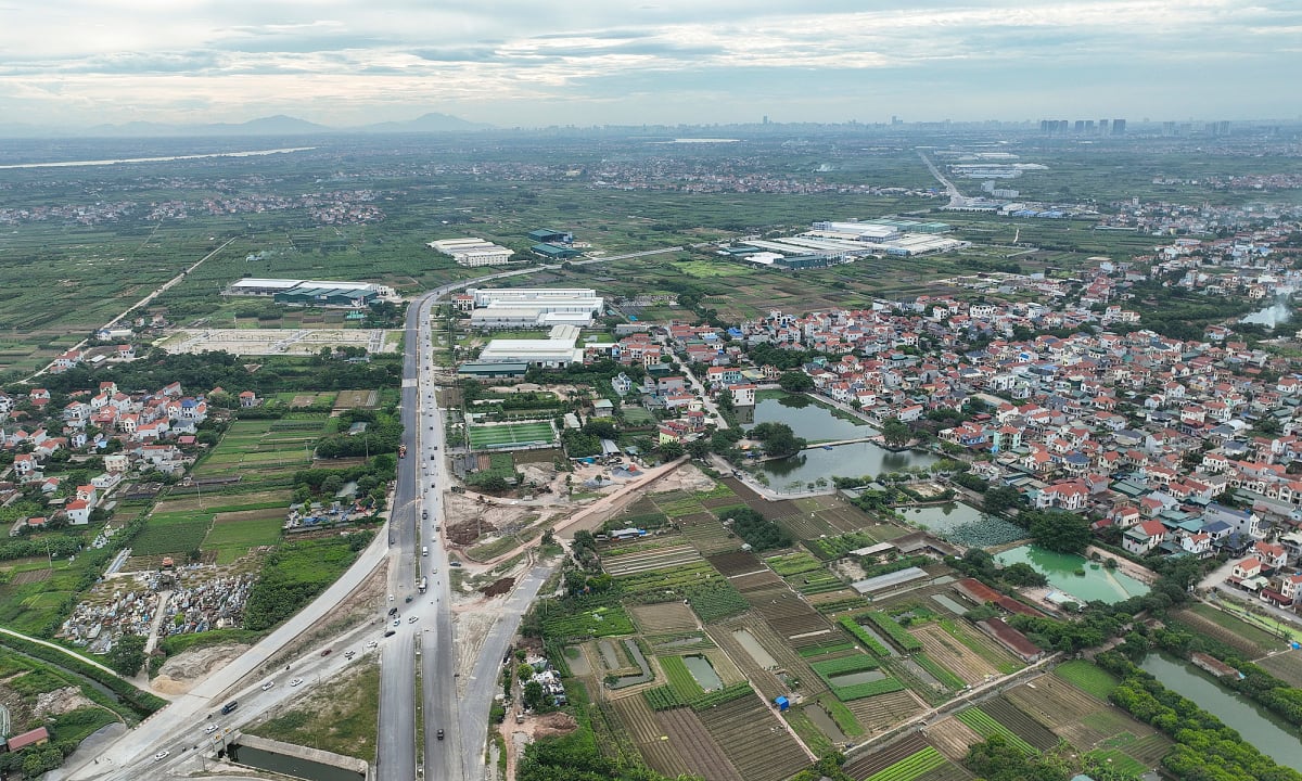 Đồng loạt &#39;chạy đua&#39; b&#225;n đất trước thời điểm bỏ huyện, nhập tỉnh - Ảnh 2