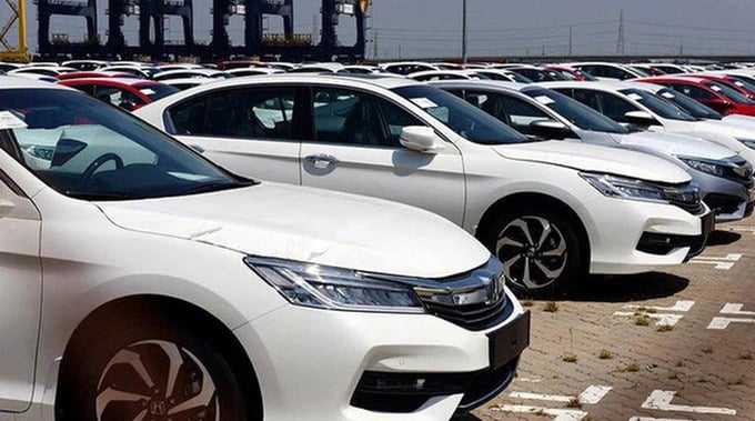 Bộ T&agrave;i ch&iacute;nh đề xuất giảm thuế suất thuế nhập khẩu ưu đ&atilde;i (MFN) đối với &ocirc; t&ocirc; thuộc 3 m&atilde; h&agrave;ng HS 8703.23.63, 8703.23.57, 8703.24.51.