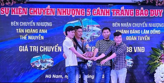 C&aacute;c thương vụ mua, b&aacute;n lan đột biến tr&ecirc;n mạng đều ghi r&otilde; t&ecirc;n, số tiền v&agrave; h&igrave;nh ảnh người mua v&igrave; nhiều mục đ&iacute;ch kh&aacute;c nhau (Ảnh vụ giao dịch lan gần 19 tỷ đồng tại H&agrave; Nam).