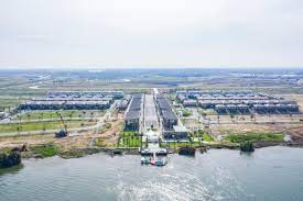 phải thế chấp nhiều dự &aacute;n với l&atilde;i suất kh&aacute; cao nhưng lại &ldquo;&ocirc;m&rdquo; trăm tỷ đồng cho vay &ldquo;gi&aacute; rẻ&rdquo;. Ảnh minh họa.