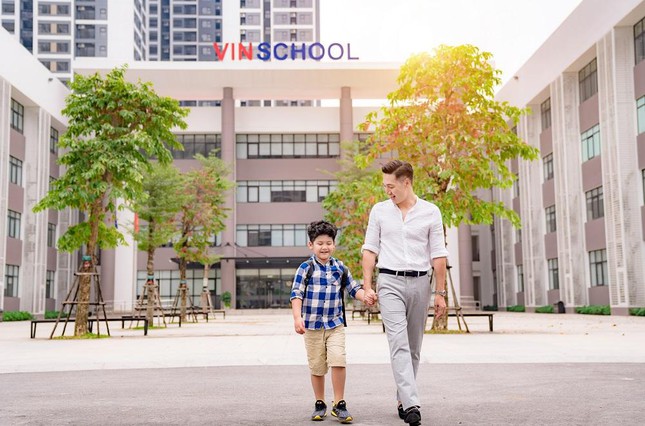 Theo ch&#226;n gia đ&#236;nh diễn vi&#234;n Mạnh Trường “xả hơi” cuối tuần - Ảnh 7