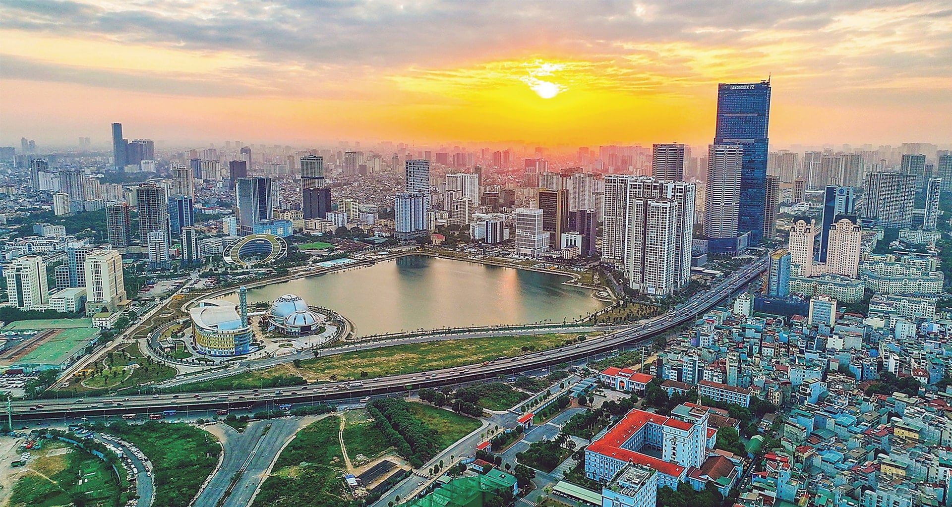 Thị trường bất động sản chững lại: Người mua nên chờ hay xuống tiền? - Ảnh 1