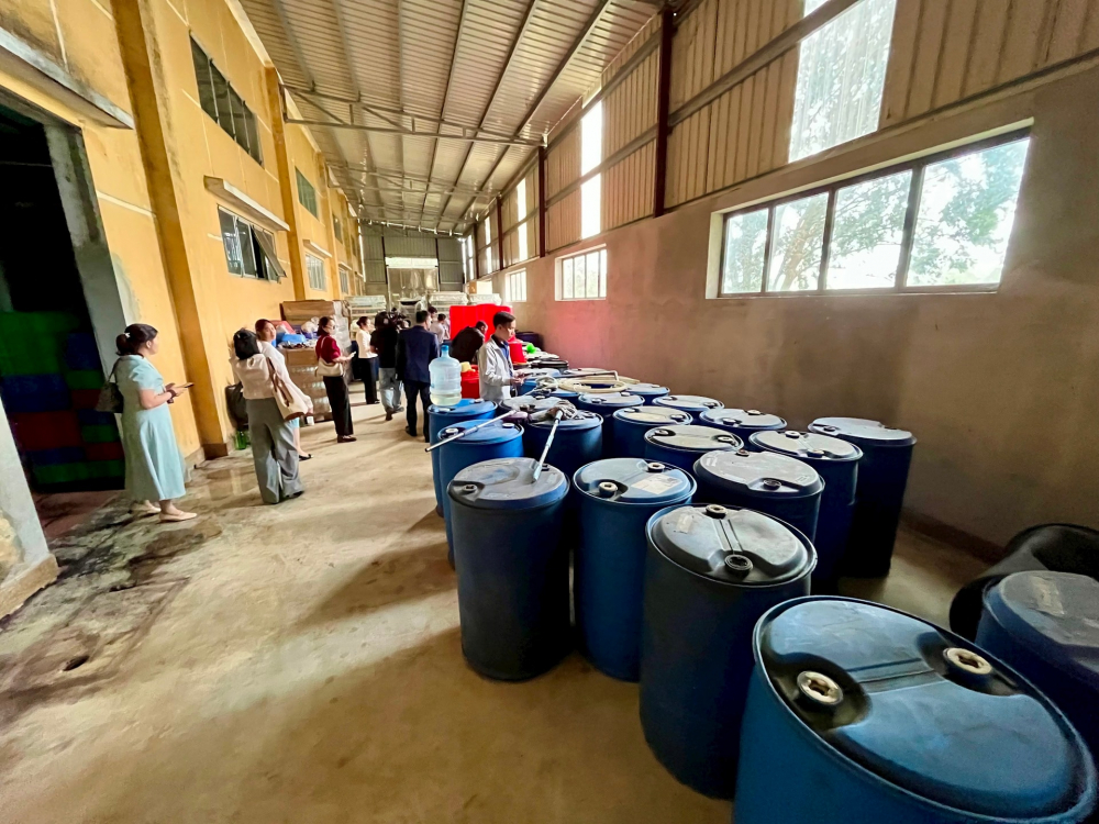 C&ocirc;ng ty CP Rượu N&uacute;i Tản bị xử phạt 25 triệu đồng. Ảnh: T&ugrave;ng Nguyễn.