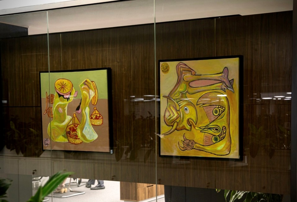 Một Việt Nam hiện l&ecirc;n đậm chất truyền thống qua tranh của Nguyễn Đại Giang - Tranh treo tại kh&ocirc;ng gian l&agrave;m việc của Văn Ph&uacute; - Invest. &nbsp;