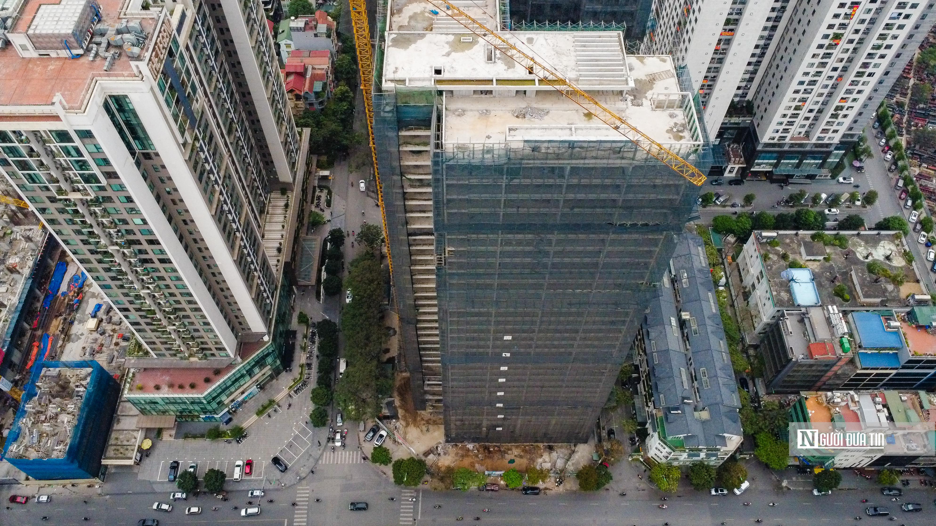 Dự &aacute;n&nbsp;Harmony Square nằm tr&ecirc;n n&uacute;t giao hai tuyến phố lớn l&agrave; Nguyễn Tu&acirc;n v&agrave; Ngụy Như Kon Tum.