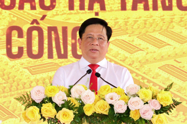 Chủ tịch UBND tỉnh An Giang Hồ Văn Mười ph&aacute;t biểu tại Lễ khởi c&ocirc;ng dự &aacute;n