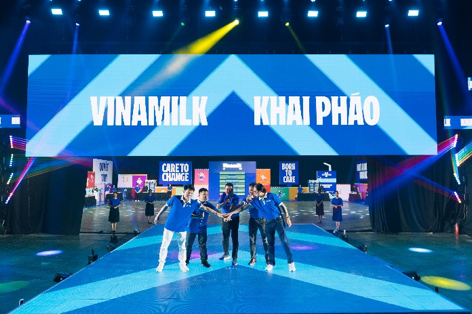 Vinamilk nhiều năm liền được b&igrave;nh chọn l&agrave; &ldquo;Nơi l&agrave;m việc tốt nhất Việt Nam&rdquo; Sức h&uacute;t của Vinamilk tr&ecirc;n thị trường tuyển dụng chưa bao giờ &ldquo;hạ nhiệt&rdquo;.