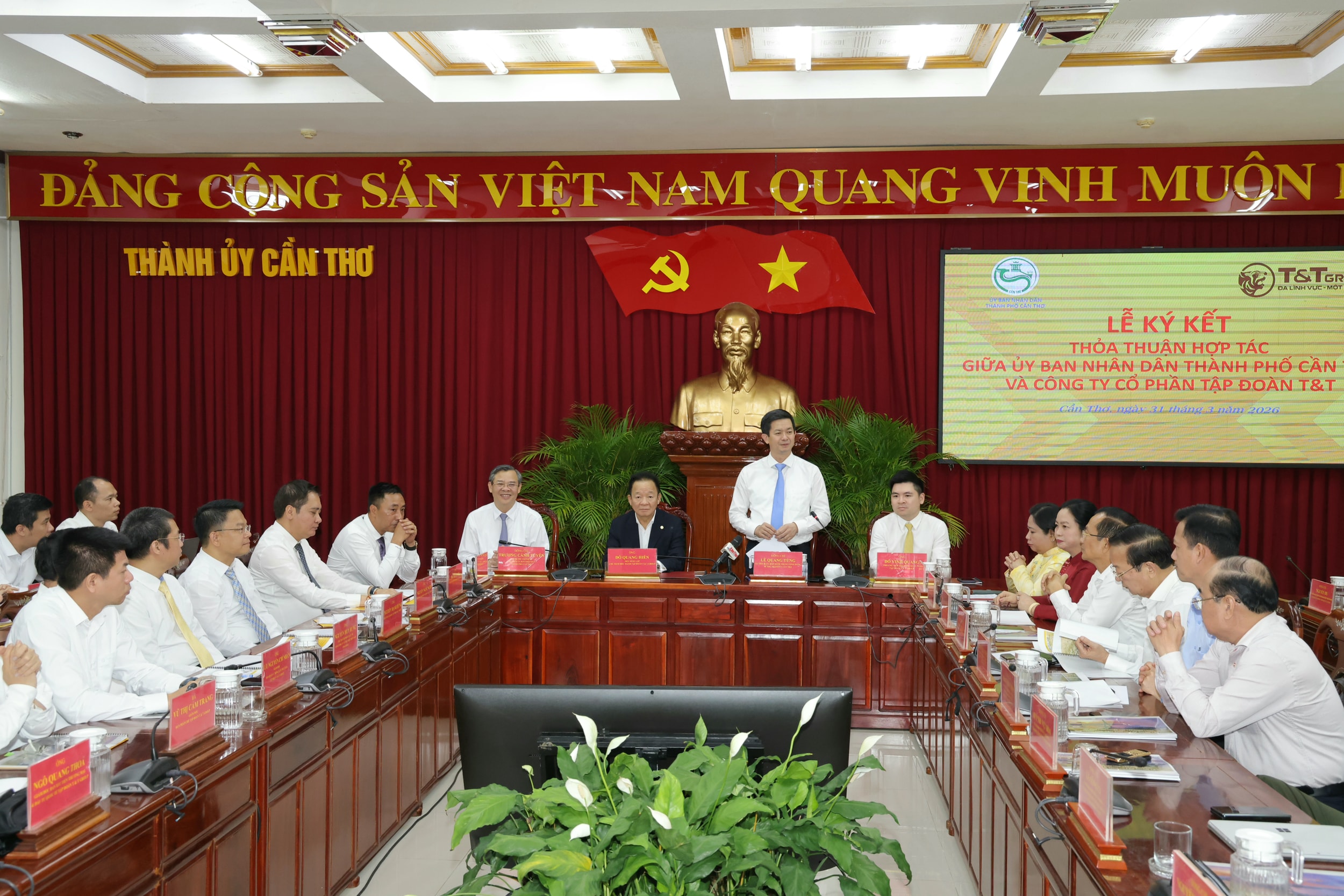 Quang cảnh lễ k&yacute; kết