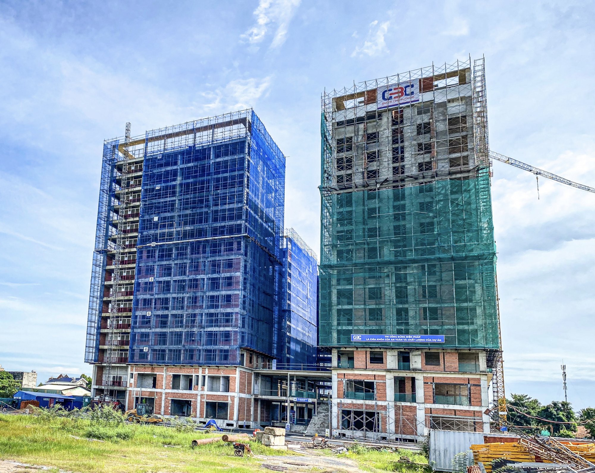 Dự &aacute;n Golden City đang trong qu&aacute; tr&igrave;nh ho&agrave;n thiện.