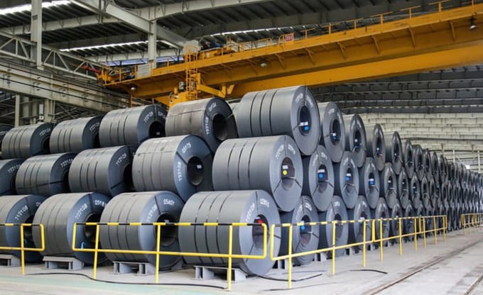 Việt Nam &aacute;p thuế chống b&aacute;n ph&aacute; gi&aacute; th&eacute;p mạ Trung Quốc, H&agrave;n Quốc.