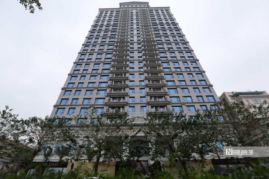 Một dự &aacute;n của Tập đo&agrave;n T&acirc;n Ho&agrave;ng Minh nằm tr&ecirc;n đường Nguyễn Văn Huy&ecirc;n (quận Cầu Giấy). (Ảnh: Hữu Thắng)