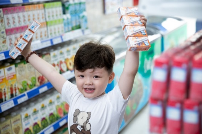 Nhiều chương tr&igrave;nh khuyến mại đặc biệt đang diễn ra trong th&aacute;ng 4 n&agrave;y để ch&uacute;c mừng sự kiện Vinamilk vượt mốc 500 cửa h&agrave;ng