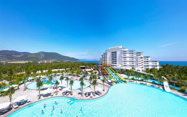 Cam Ranh Riviera một trong những dự &aacute;n nghỉ dưỡng thuộc Tập đo&agrave;n Crystal Bay