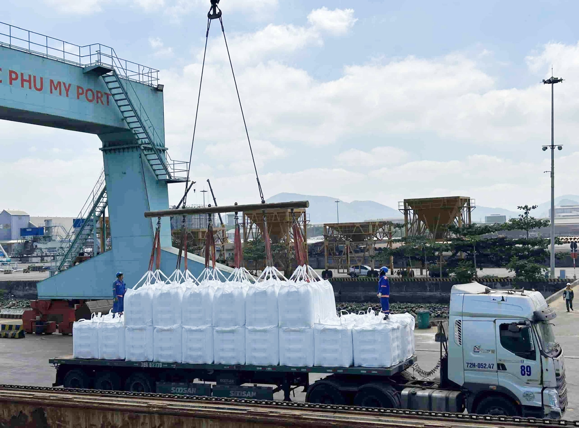 Phú Mỹ đẩy mạnh xuất khẩu ure kỹ thuật, tận dụng cơ hội giá thế giới tăng cao.