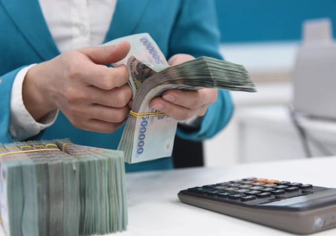 Nhiều ng&acirc;n h&agrave;ng điều chỉnh tăng l&atilde;i suất tiết kiệm.