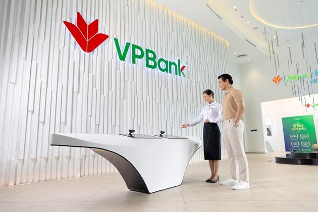 FE Credit b&#225;o l&#227;i, lợi nhuận 3 qu&#253; của VPBank đạt gần 13.9 ngh&#236;n tỷ đồng - Ảnh 1