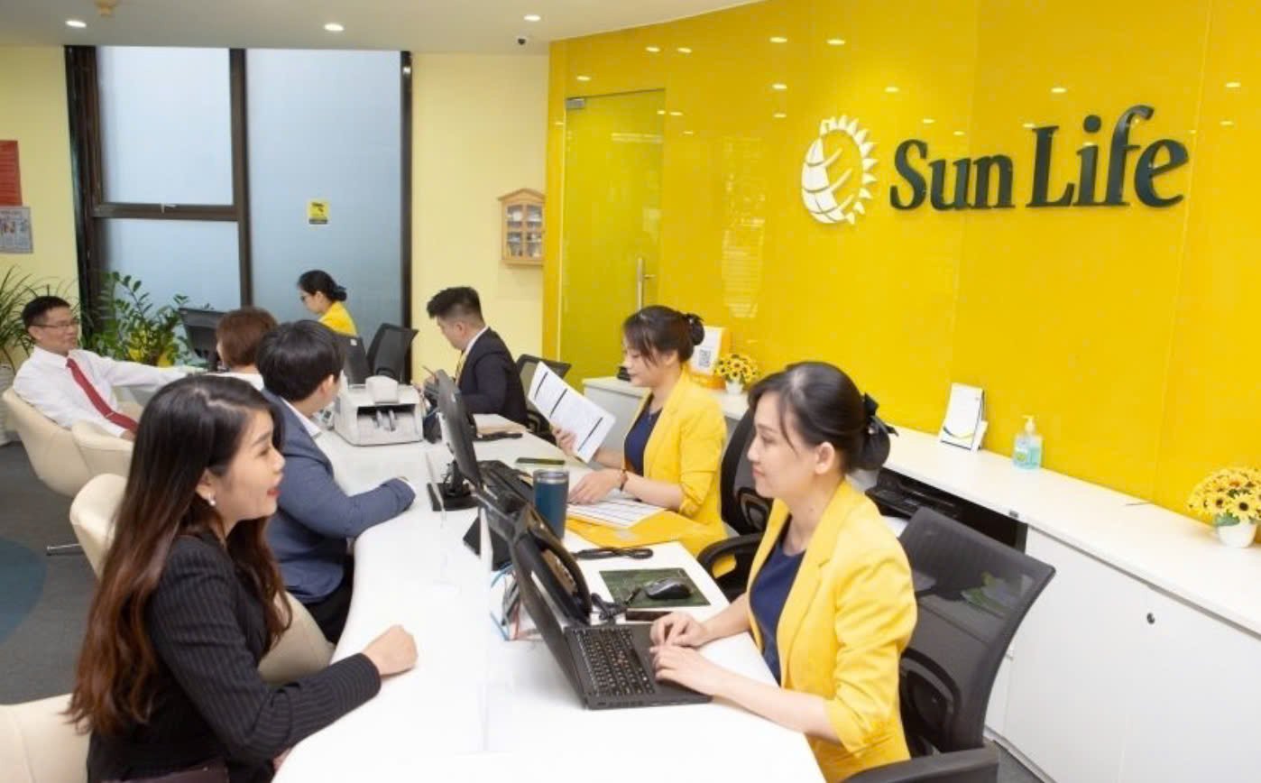 Bảo hiểm nh&acirc;n thọ Sunlife lỗ năm thứ 11 li&ecirc;n tiếp trong 12 năm hoạt động tại Việt Nam