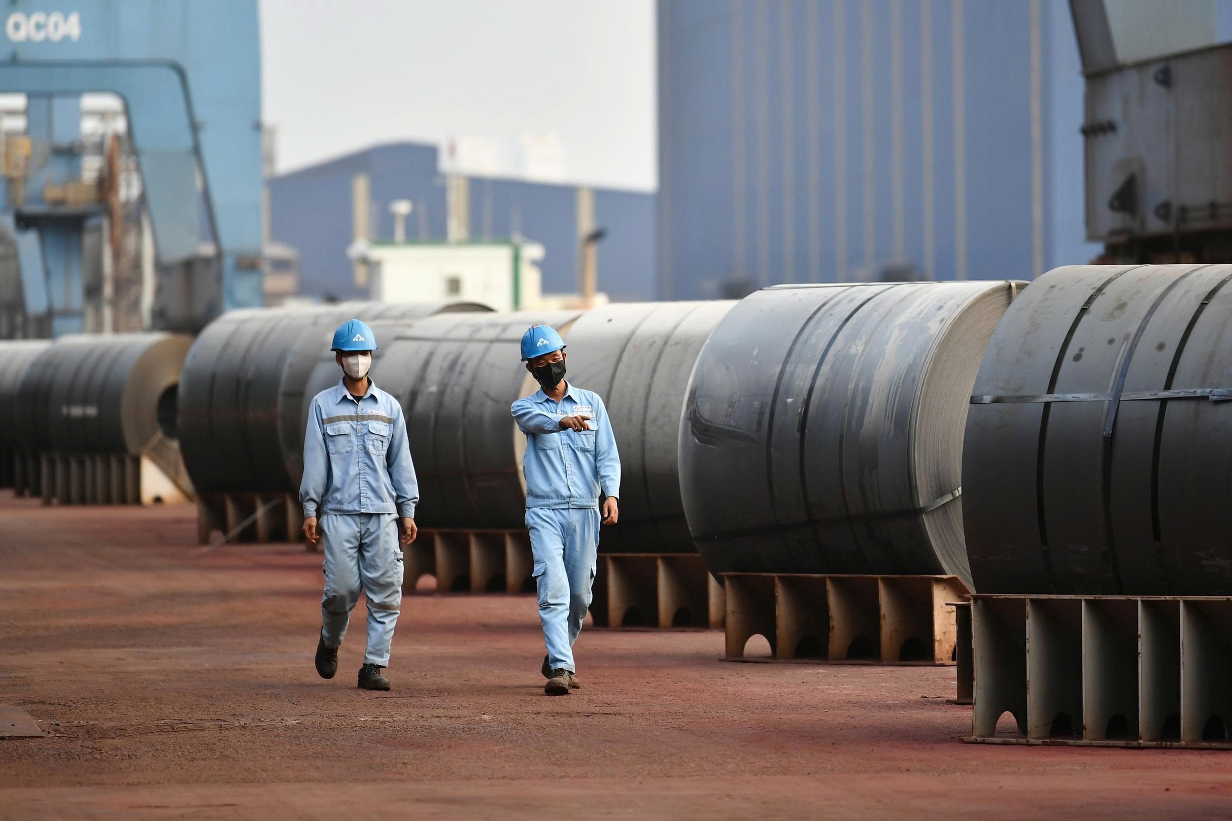 Th&eacute;p cuộn c&aacute;n n&oacute;ng HRC.