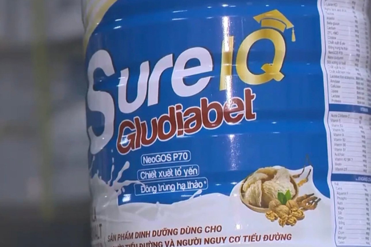 Một nh&atilde;n hiệu sữa bột giả.