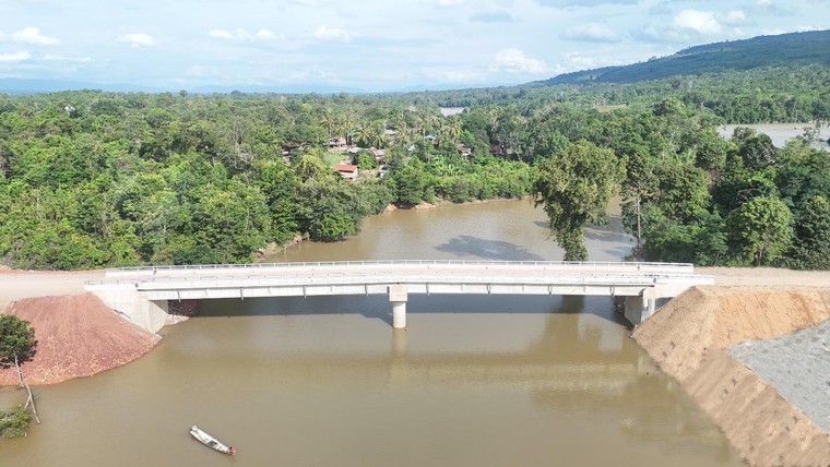 Từ công trường "3 không" đến dòng điện vượt biên giới: Cách Bầu Hiển làm nên kỳ tích Savan 1 trong 16 tháng - Ảnh 4