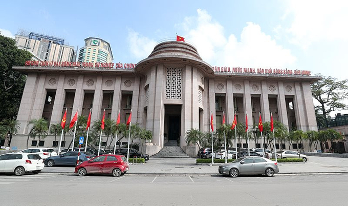 Dự thảo Luật C&aacute;c tổ chức t&iacute;n dụng (sửa đổi) tr&igrave;nh Quốc hội c&oacute; điểm mới l&agrave; tổ chức t&iacute;n dụng bị r&uacute;t tiền h&agrave;ng loạt được hỗ trợ vay tiền với l&atilde;i suất 0%.