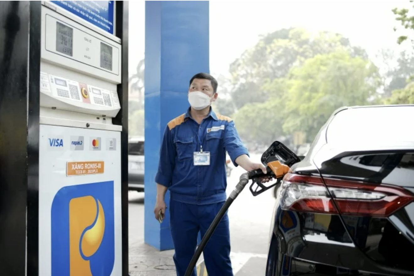 Gi&aacute; xăng dầu trong kỳ điều h&agrave;nh ng&agrave;y 21/4 được dự b&aacute;o giảm nhẹ. Ảnh minh họa: VTC News