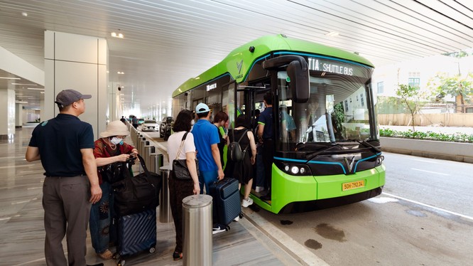Tuyến xe bu&yacute;t điện TIA ch&iacute;nh thức vận h&agrave;nh từ 19/4/2025