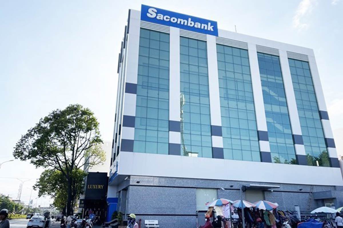 Sacombank l&#234;n kế hoạch chia cổ tức sau 10 năm, cổ phiếu tăng vọt - Ảnh 1