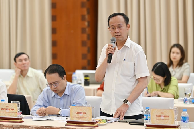 &Ocirc;ng Lưu Đức Huy.