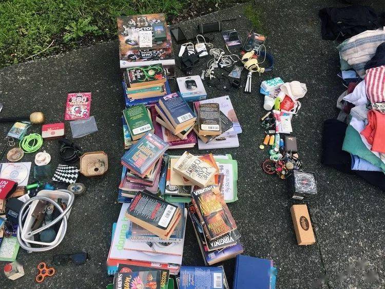 Vợ chồng &quot;đ&#225;nh cược&quot; th&#243;i quen tối giản, trong 30 ng&#224;y vứt đi gần 900 đồ vật: &quot;Ch&#250;ng t&#244;i t&#236;m lại được niềm vui đ&#237;ch thực!&quot; - Ảnh 10