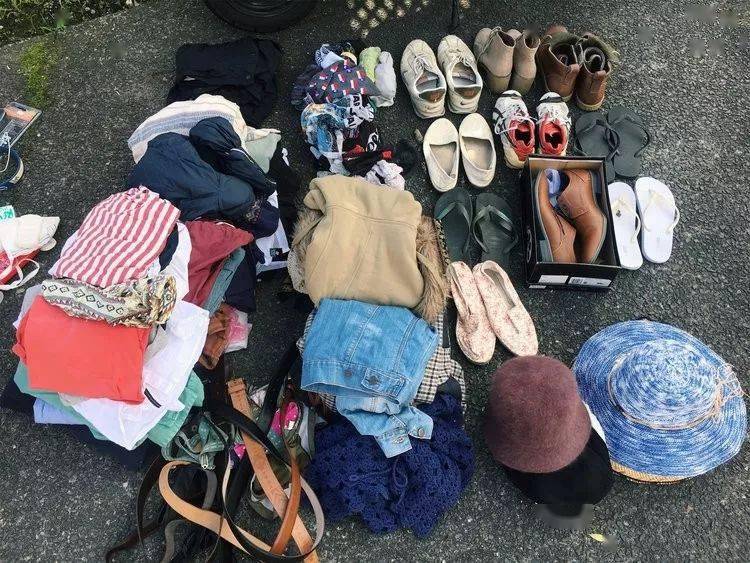 Vợ chồng &quot;đ&#225;nh cược&quot; th&#243;i quen tối giản, trong 30 ng&#224;y vứt đi gần 900 đồ vật: &quot;Ch&#250;ng t&#244;i t&#236;m lại được niềm vui đ&#237;ch thực!&quot; - Ảnh 11