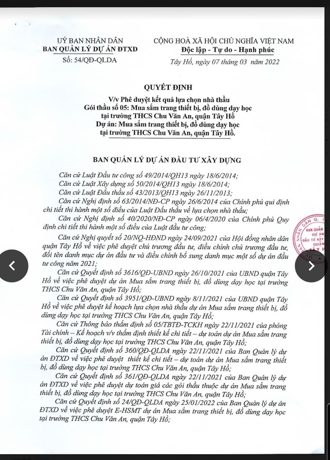 Quyết định ph&ecirc; duyệt g&oacute;i thầu do &ocirc;ng Nguyễn Anh Tuấn - Ph&oacute; gi&aacute;m đốc BQLDA quận T&acirc;y Hồ k&yacute;.