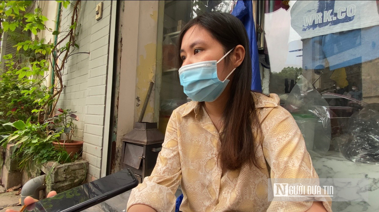 Chị Hồng Li&ecirc;n buồn b&atilde; kể về việc m&igrave;nh đầu tư tr&aacute;i phiếu.