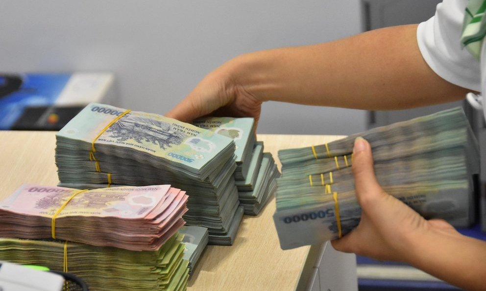 Từ 1/12, giao dịch từ 400 triệu đồng trở l&#234;n phải b&#225;o c&#225;o NHNN - Ảnh 1