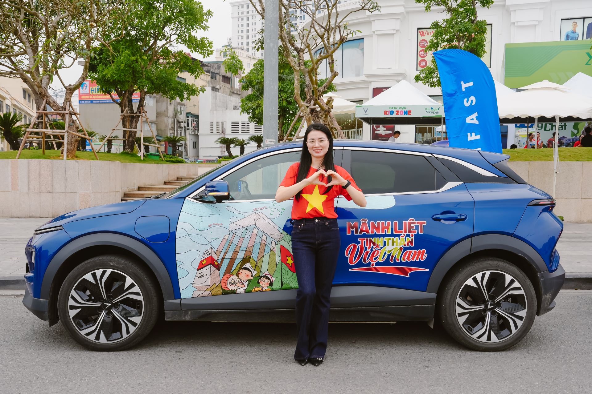 'Phủ Xanh, Sống Chất' rầm rộ khắp 30 tỉnh thành, hàng nghìn người hào hứng trải nghiệm xe điện VinFast - Ảnh 7