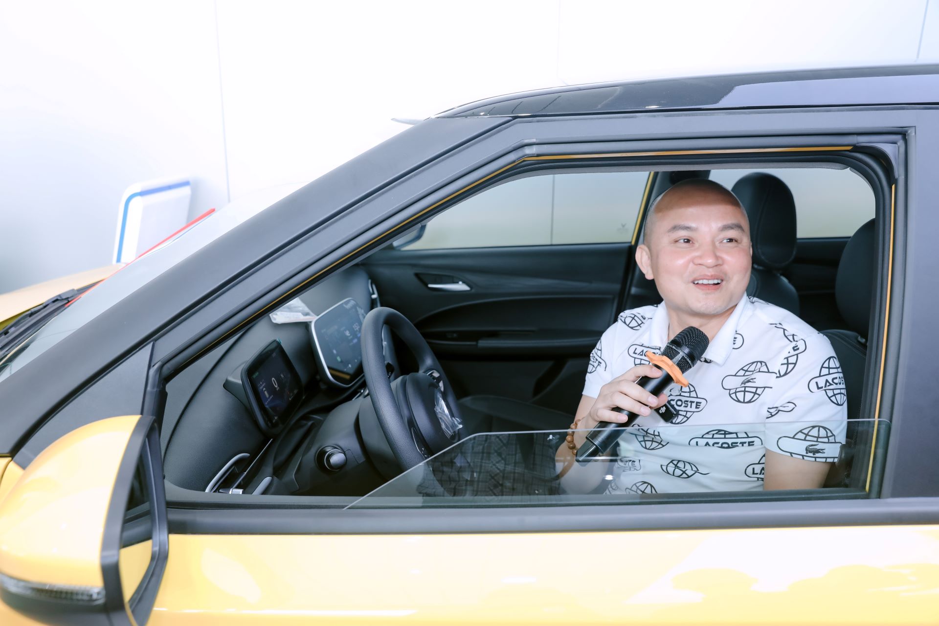 'Phủ Xanh, Sống Chất' rầm rộ khắp 30 tỉnh thành, hàng nghìn người hào hứng trải nghiệm xe điện VinFast - Ảnh 8