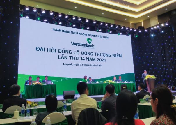 Chủ tịch Vietcombank Nghi&ecirc;m Xu&acirc;n Th&agrave;nh chia sẻ tại đại hội.