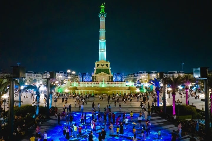 Si&#234;u quần thể đ&#244; thị biển của Vinhomes đ&#243;n gần 4 vạn kh&#225;ch trong 3 ng&#224;y nghỉ lễ - Ảnh 5