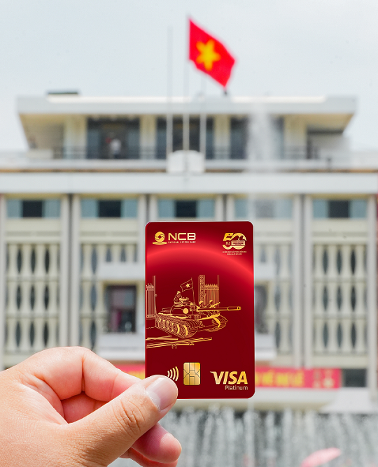 Độc lạ bộ ảnh “Một ng&#224;y xu&#244;i d&#242;ng lịch sử” của thẻ Thống Nhất - Ảnh 2