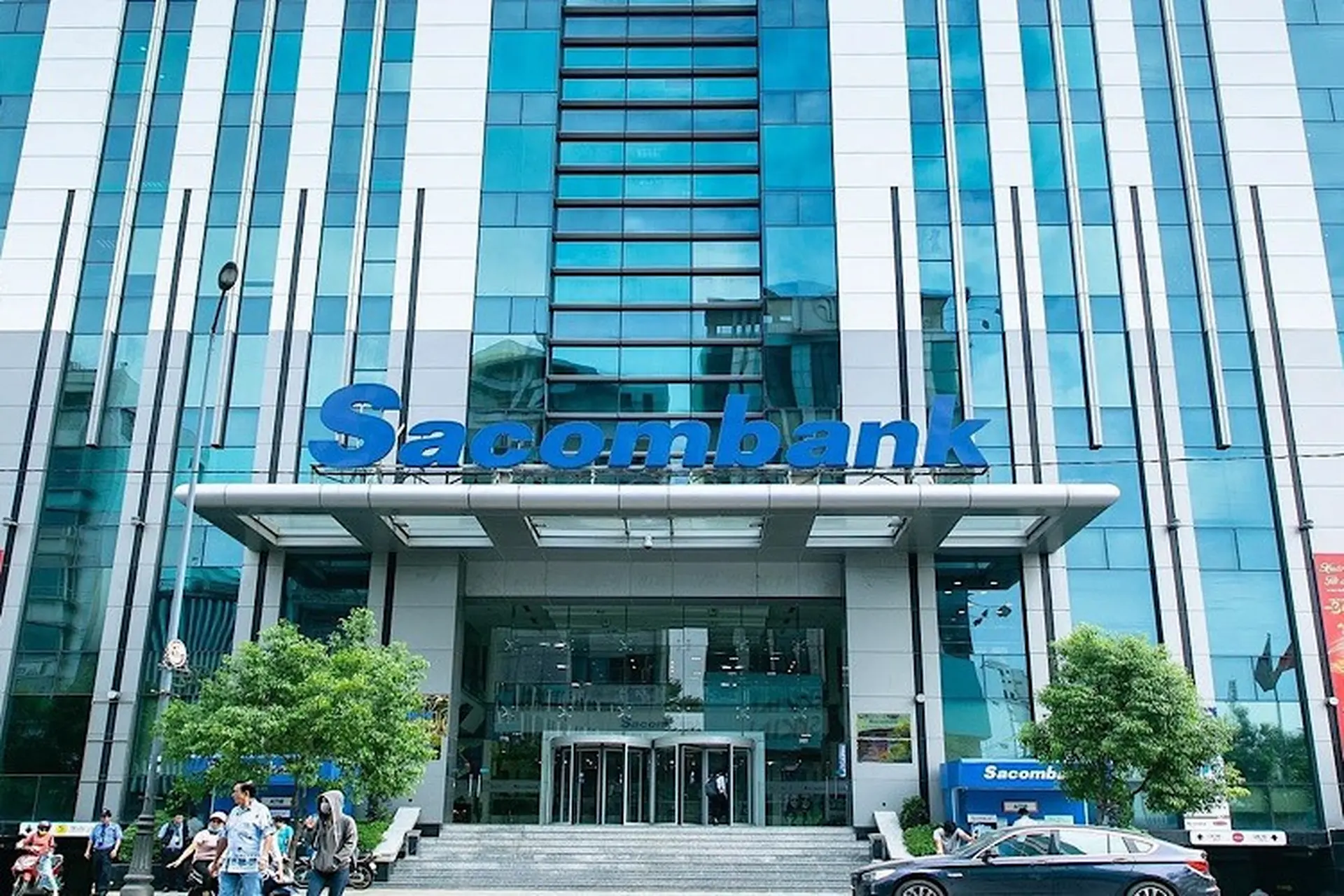 Tại thời điểm ng&agrave;y 31/3/2026, tổng t&agrave;i sản hợp nhất của Sacombank đạt xấp xỉ 860.000 tỷ đồng.