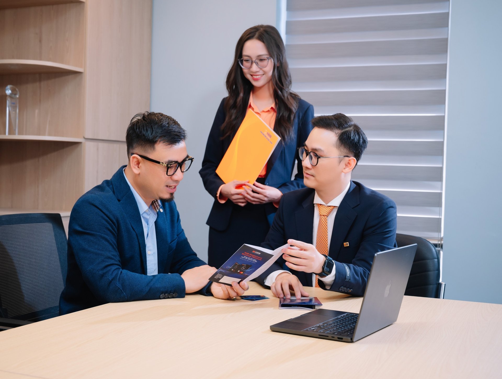SHB triển khai ưu đ&atilde;i hấp dẫn d&agrave;nh cho kh&aacute;ch h&agrave;ng doanh nghiệp khi mở thẻ t&iacute;n dụng SHB Mastercard Business Platinum