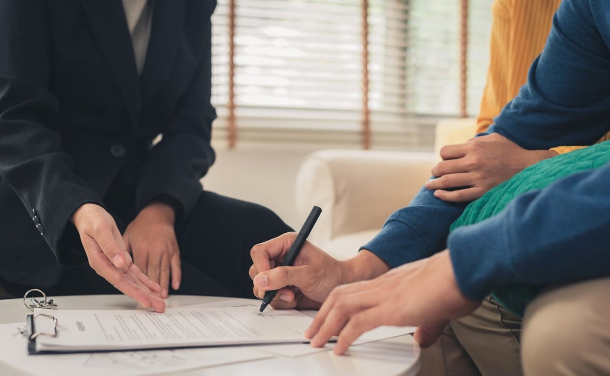 Bảng minh hoạ bảo hiểm không chính xác: Hợp đồng có bị vô hiệu? - Ảnh 1