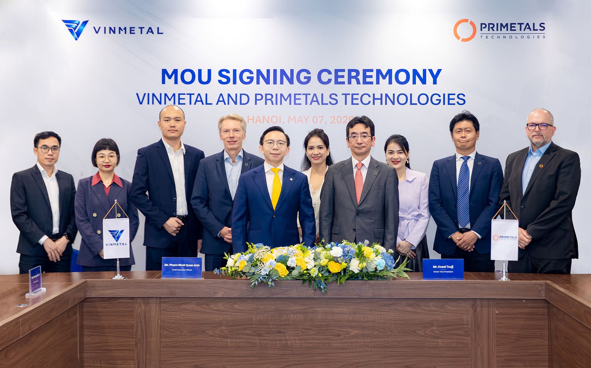 Đo&agrave;n l&atilde;nh đạo cấp cao của VinMetal v&agrave; Primetals Technologies tại lễ k&yacute; kết thỏa thuận hợp t&aacute;c