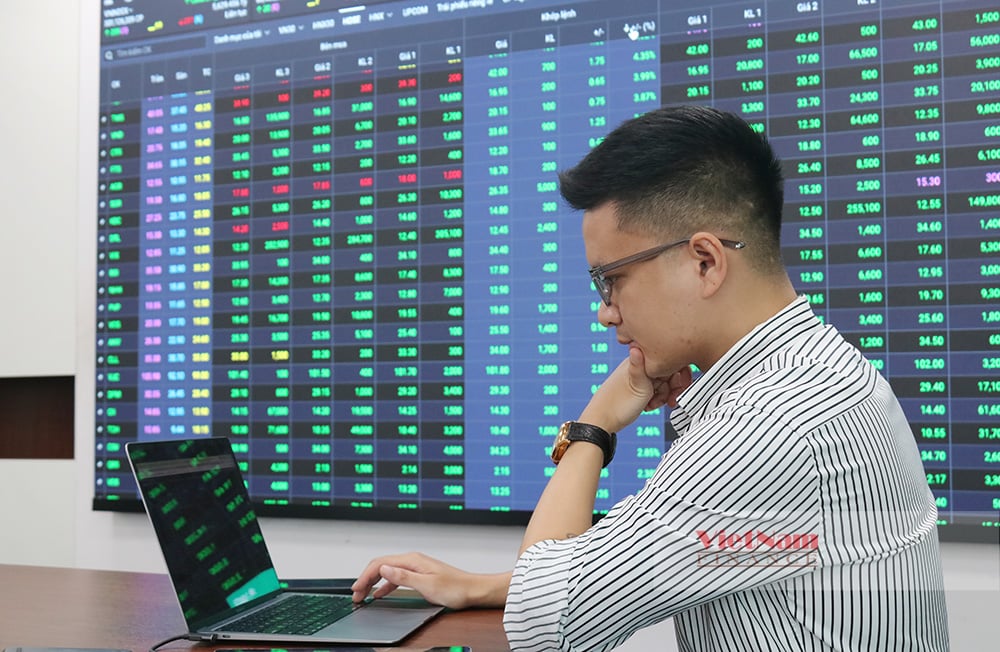 VN-Index nối dài đà tăng: Lỡ sóng cũng chưa nên sốt ruột - Ảnh 1