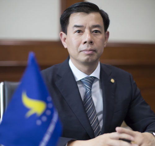 Sếp Vingroup lần đầu l&#234;n tiếng về việc dừng sản xuất smartphone: Quyết định n&#224;y kh&#244;ng bất ngờ - Ảnh 1