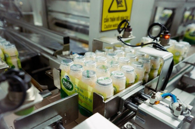 Hệ thống &quot;khủng&quot; 13 nh&#224; m&#225;y l&#224; nội lực gi&#250;p Vinamilk duy tr&#236; vị tr&#237; dẫn đầu thị trường sữa nhiều năm - Ảnh 2