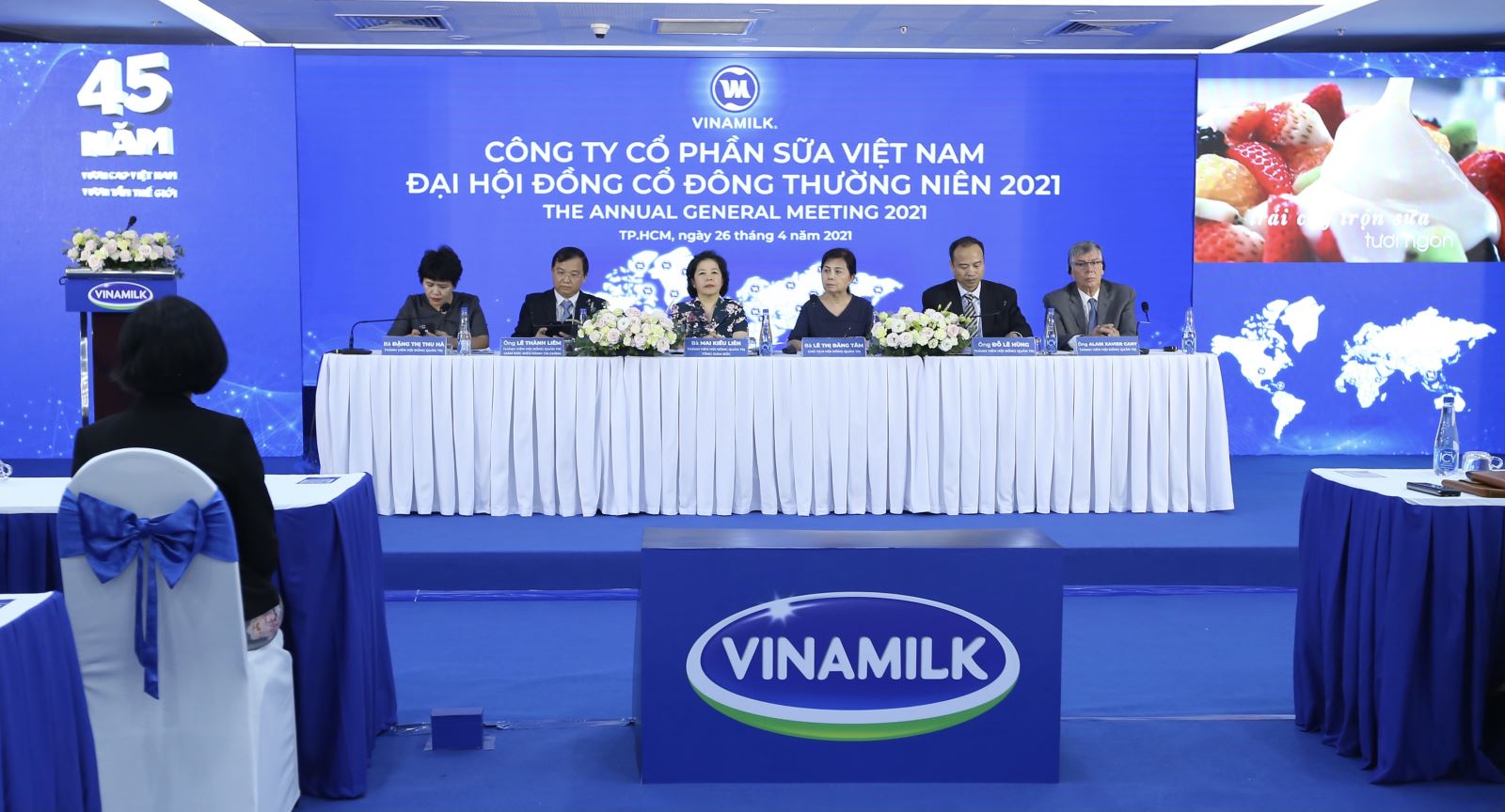 To&agrave;n cảnh Đại hội đồng cổ đ&ocirc;ng Vinamilk 2021. &nbsp;
