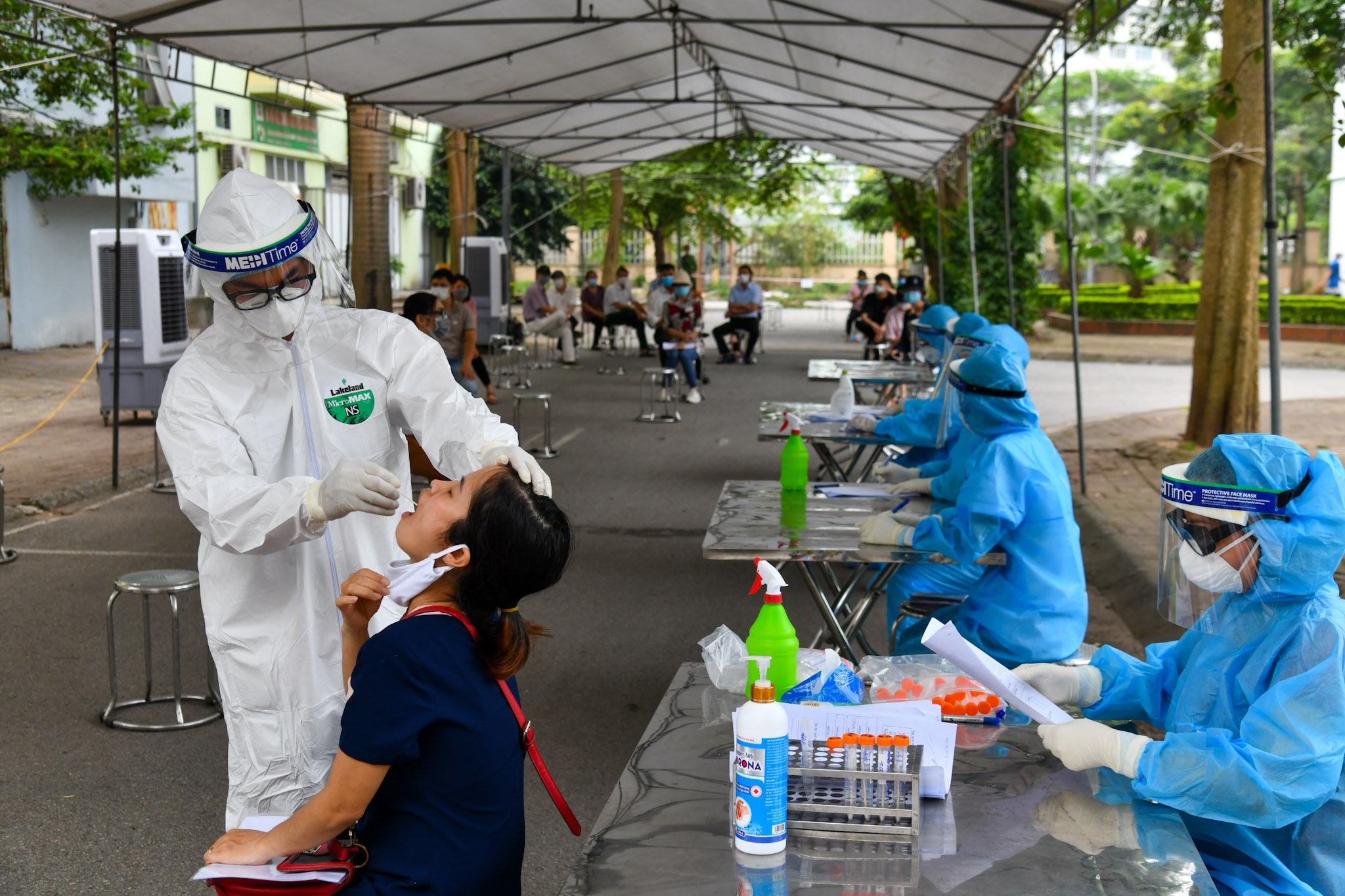 Ph&#243; Thủ tướng Vũ Đức Đam: Việt Nam đang l&#224; một trong những nước chống dịch tốt nhất thế giới - Ảnh 2