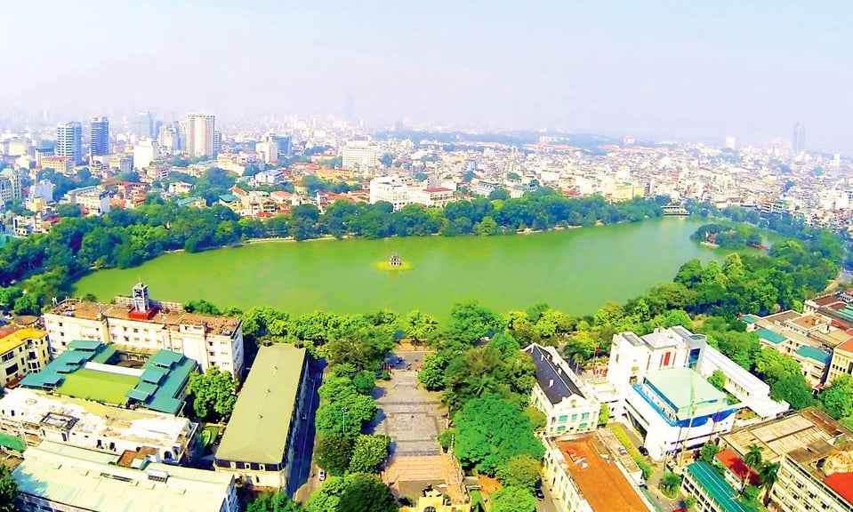 Quận Ho&agrave;n Kiếm c&oacute; diện t&iacute;ch tự nhi&ecirc;n l&agrave; 5,347km2.